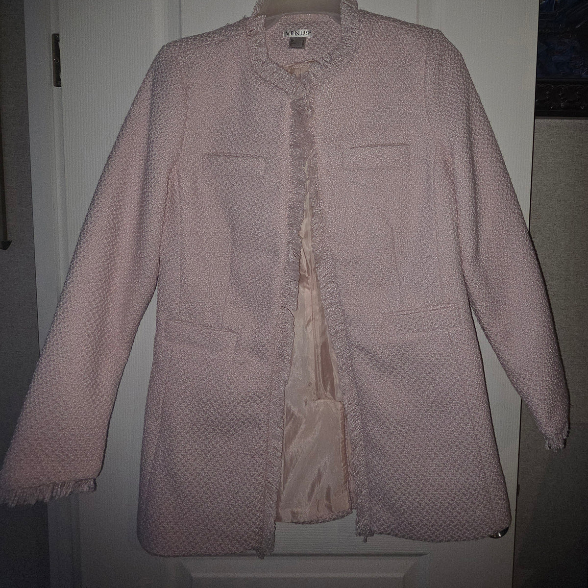 VENUS Tweed Jacket 6 Light Pink Boucle Fringe Longline Quiet Luxury Preppy